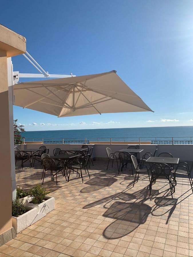 Hotel Bahia San Benedetto del Tronto Exterior photo